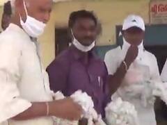 પાટણ માર્કેટિંગ યાર્ડમાં કપાસની ખરીદી શરુ, પોષણક્ષમ ભાવ નહીં મળતા ખેડૂતોમાં આક્રોશ, જુઓ વીડિયો