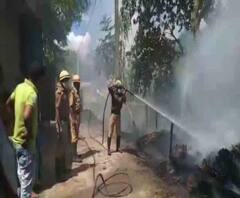 এলাকা দখলের লড়াইয়ে উত্তপ্ত শান্তিপুর, ভাঙচুর-আগুন