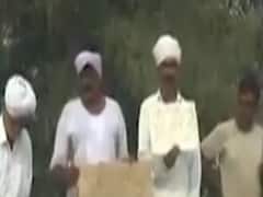 સતત વરસાદના કારણે બનાસકાંઠાના લાખણી તાલુકામાં ખેડૂતોને ભારે નુકસાન, જુઓ વીડિયો