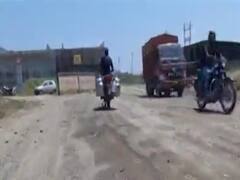 ગીર સોમનાથના ઉનામાં નેશનલ હાઇવે બિસ્માર થતા સ્થાનિકોએ કર્યું આંદોલન, જુઓ વીડિયો