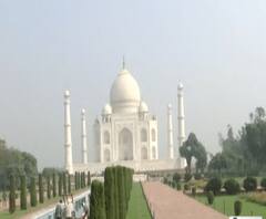कोरोना काल में फीकी पड़ी ताज की रौनक, पर्यटकों का है इंतजार। Tajmahal