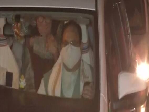 Bihar Election : BJP के राष्ट्रीय अध्यक्ष JP Nadda Patna पहुंचे...कल होगी Nitish Kumar के साथ चर्चा