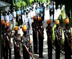 গান স্যালুটে প্রাক্তন রাষ্ট্রপতিকে শেষ বিদায়, ৭ দিনের রাষ্ট্রীয় শোক