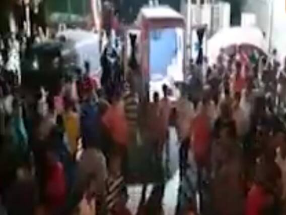 વડોદરાના બાવામાનપૂરામાં ત્રણ માળની નિર્ણાધીન ઈમારત ધરાશાયી, ત્રણ મજૂરોનાં મોત