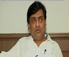 #MarathaReservation सर्वोच्च न्यायालयाच्या निर्णयाविरोधात महाराष्ट्र सरकार पुनर्विचार याचिका दाखल करणार - अशोक चव्हाण