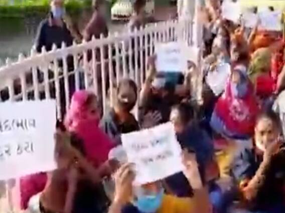 રાજકોટ સિવિલ હોસ્પિટલના કોન્ટ્રાક્ટ બેઝ કર્મચારીઓના ધરણા, પગાર ઓછો આપ્યાના આરોપ સાથે વિરોધ