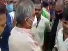 Nitish Kumar के मंत्री को Bihar चुनाव से पहले 'अधूरे प्रोजेक्ट' का उद्घाटन करने से जनता ने रोका 