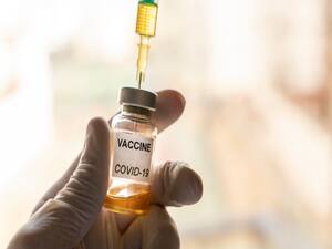Oxford ने रोकी Corona Vaccine की टेस्टिंग, जानकारी ना देने पर SII को सरकार ने जारी किया नोटिस