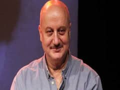 Kangana Ranaut-BMC विवाद में ANupam Kher का ट्वीट-'किसी का घरौंदा तोड़ना बिल्कुल गलत'