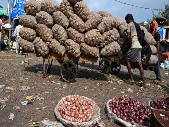 દેશમાં તમામ પ્રકારની ડુંગળીના નિકાસ પર તાત્કાલિક અસરથી પ્રતિબંધ, શું કહી રહ્યા છે રાજકોટના ખેડૂતો, જુઓ વીડિયો