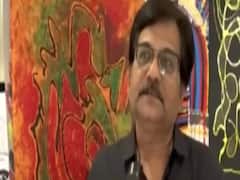 Ahmedabad के इंटीरियर डिज़ाइनर ने Lockdown के दौरान घर में उपलब्ध सामानों से बनाई 300 पेंटिंग