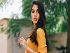 Rhea Chakraborty reaches her residence after hours of NCB probe