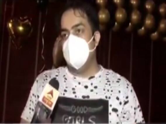 Delhi में फिर खुले Bar, महीनों बाद लौटी रौनक, Corona से बचाव का रखा जा रहा ध्यान