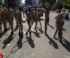 Hathras Case पर तेज हुई सियासी लड़ाई, Lucknow तक पहुंची आंच | ABP Ganga
