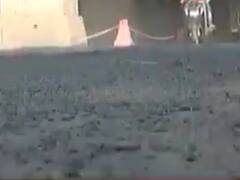 અમદાવાદઃ નવરંગપુરા કોમર્સ કોલેજ પાસે રોડ ખરાબ સ્થિતિમાં, જુઓ વીડિયો 