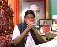 50-50 च्या फॉर्म्युल्यानुसार शिवसेना-भाजपने सरकार बनवावं, फडणवीसांकडे मुख्यमंत्रीपद द्यावं : आठवले