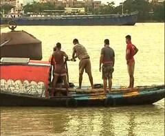 কাল মহালয়া, পুরসভার সঙ্গে আলোচনা কলকাতা পুলিশের, ঘাটগুলিতে ড্রোনে নজরদারির ব্যবস্থা