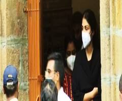 বাইকুল্লা জেলে পৌঁছলেন সুশান্ত-মামলায় মাদক-যোগে ধৃত রিয়া চক্রবর্তী 