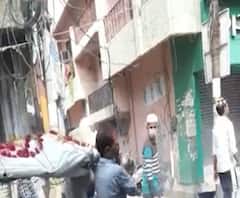 यहां मुस्लिमों ने पेश की मिसाल, हिंदू की अर्थी को दिया कांधा। Firozabad