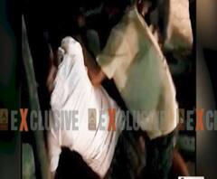 बाइक सवार की बीच सड़क पिटाई, हल्की बाइक टक्कर के बाद नशेबाजों ने पीटा