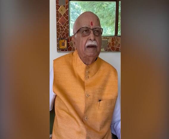 Lal Krishna Advani on Babri verdict | निकाल आल्यावर लालकृष्ण आडवाणींची पहिली प्रतिक्रिया, म्हणाले...