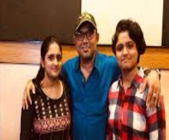 ফিল্মস্টার: মেয়ে আহেরির সুরে দুই কন্যাকে সঙ্গে নিয়ে গান গাইলেন রাঘব চট্টোপাধ্যায়