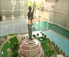 इंदू मिलमध्ये आज बाबासाहेबांच्या पुतळ्याची पायाभरणी;प्रकाश आंबेडकर,आनंदराज आंबेडकरांना निमंत्रण नाही