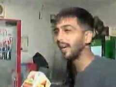 SG હાઇવે, પ્રહલાદનગર રોડ, સિંધુભવન રોડ પર સાંજ પડતા જ ટી-સ્ટોલ અને કેફે પર જામે છે ભીડ