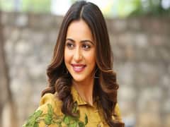 CBD oil is easily available online: Arshi Khan