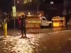 मुंबई में भारी बारिश से हाहाकार, सड़कें बनीं दरिया | Namaste Bharat