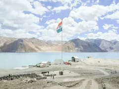 Pangong Lake के Finger-4 पर पहुंची Indian Army, दोनों देशों की सेना आमने-सामने | India-China Tension