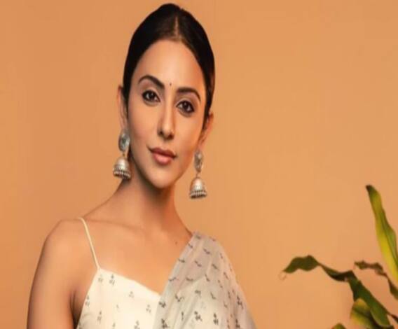 ৭টায় বাংলা(২): হোয়াটঅ্যাপ চ্যাটের কথা স্বীকার রকুলপ্রীতের, সুশান্তের মৃত্যু কী সত্যিই আত্মহত্যা নাকি খুন, আইনজীবীর বিস্ফোরক দাবি, সঙ্গে আরও খবর