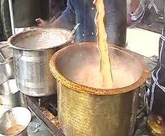 Cutting Chai is getting Expensive | कोरोनामुळे चहाचे दर वाढले; एक कटिंग चहा आता एवढ्या रुपयांना