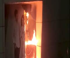 Z SQUARE मॉल के अंदर शोरूम में लगी आग पर काबू। Kanpur News