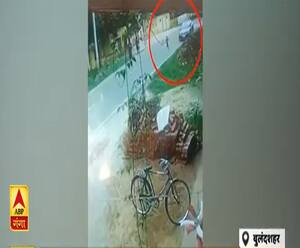 Bulandshahr: CCTV में कैद ये दिल दहला देने वाला हादसा खड़े कर देगा रौंगटे Ganga Prime | ABP Ganga