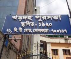 খড়দায় তৃণমূলের গোষ্ঠীকোন্দল, বিদায়ী কাউন্সিলরের বাড়িতে ‘বোমাবাজি’ 