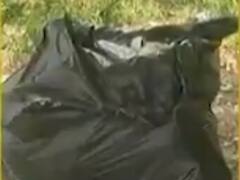 અમદાવાદઃ ટાગોર હોલ પાછળ મળ્યો કોવિડ ટેસ્ટનો વેસ્ટ, જુઓ વીડિયો