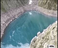 सतोपंथ झील में बढ़ने लगे श्रद्धालु,सतोपंथ एक त्रिकोणीय झील है