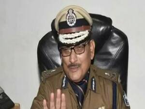 Bihar DGP Gupteshwar Pandey's journey towards politics | Bharat Ki Baat 