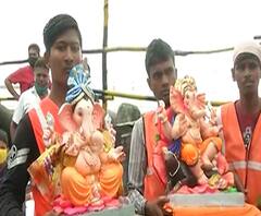 Dadar Ganesh Visarjan | दादर चौपाटीवर नियमांचं पालन करत विसर्जन, सार्वजनिक, घरगुती गणरायाला निरोप!