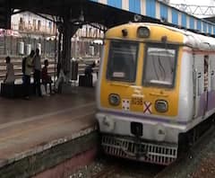 Western Railwayवर आता 350 ऐवजी 500 लोकल धावणार, अत्यावश्यक सेवेतील कर्मचाऱ्यांना दिलासा