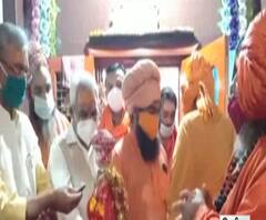 6 महीने बाद हरिद्वार पहुंचे सीएम रावत, माया देवी मंदिर में की पूजा-अर्चना। Trivendra Singh Rawat