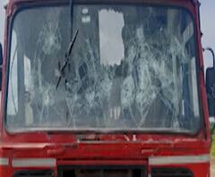 Jalna | जालन्यात प्रवाशांना उतरवून बसवर दगडफेक, मराठा आरक्षणाची मागणी करत बसच्या काचांची तोडफोड