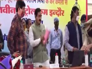 नरोत्तम मिश्रा अपने बयान से पलटे... मास्क को लेकर पहले कुछ औऱ अब कुछ | Namaste Bharat 