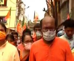 গোঘাটে বিজেপি কর্মীর মৃত্যু: যাদবপুরে প্রতিবাদ মিছিল, ‘এটা স্থানীয় মানুষের প্রতিবাদ’, মন্তব্য সায়ন্তন বসুর 