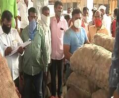 Onion Export Ban | कांदा निर्यातबंदीनंतर कांद्याच्या दरात मोठी घसरण, क्विंटलमागे 800 रुपयांची घसरण