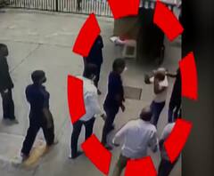 #NavyVeteran महाराष्ट्रात राष्ट्रपती राजवट लागू करण्याची मदन शर्मांची मागणी, रामदास आठवलेंकडून शर्मांची भेट