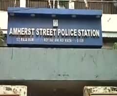 অবসাদ নাকি পড়াশোনার চাপ? আমহার্স্ট স্ট্রিটের পুলিশ কোয়ার্টার থেকে মরণঝাঁপ সপ্তম শ্রেণীর ছাত্রীর