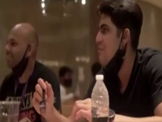 IPL 2020: KKR के खिलाडियों ने Abu Dhabi में रखा एक get-together सेशन