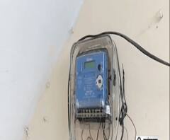 यहां चल रहा था बिजली मीटर में रीडिंग चोरी का खेल, हैरत में अधिकारी